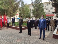 Türkiye Cumhuriyeti’nin Kuruluşunun 97. Yıldönümü Kutlamaları Çelenk Sunma Programı İle Başladı